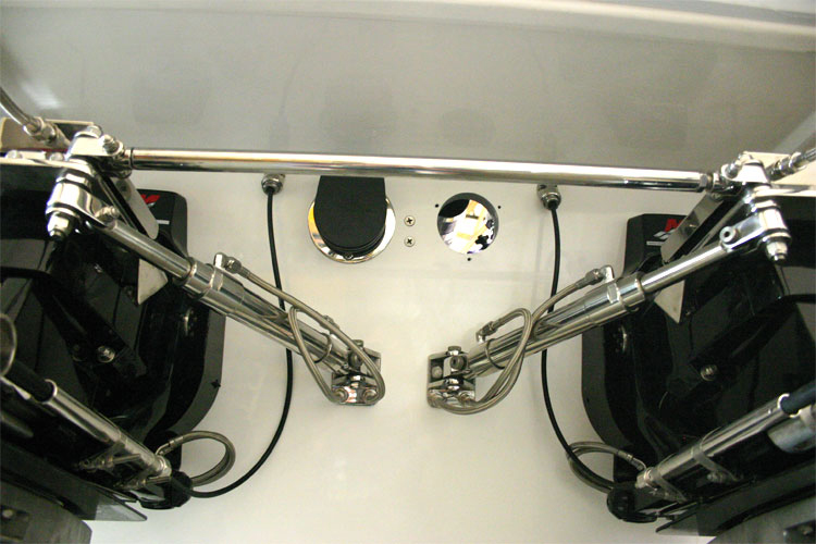 Two engine hydraulic steering